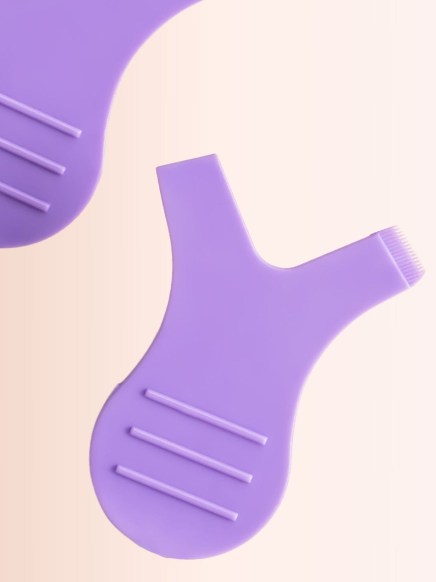 Close up y lash tool