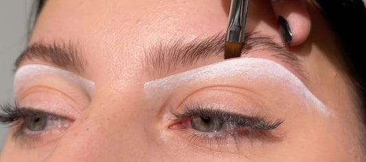 Waarom elke Brow Artist Brow Mapping Paste in hun kit zou moeten hebben