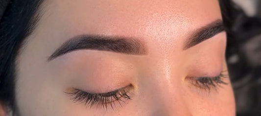 Brow Henna Problemen? Oorzaken & Oplossingen voor Wenkbrauwexperts